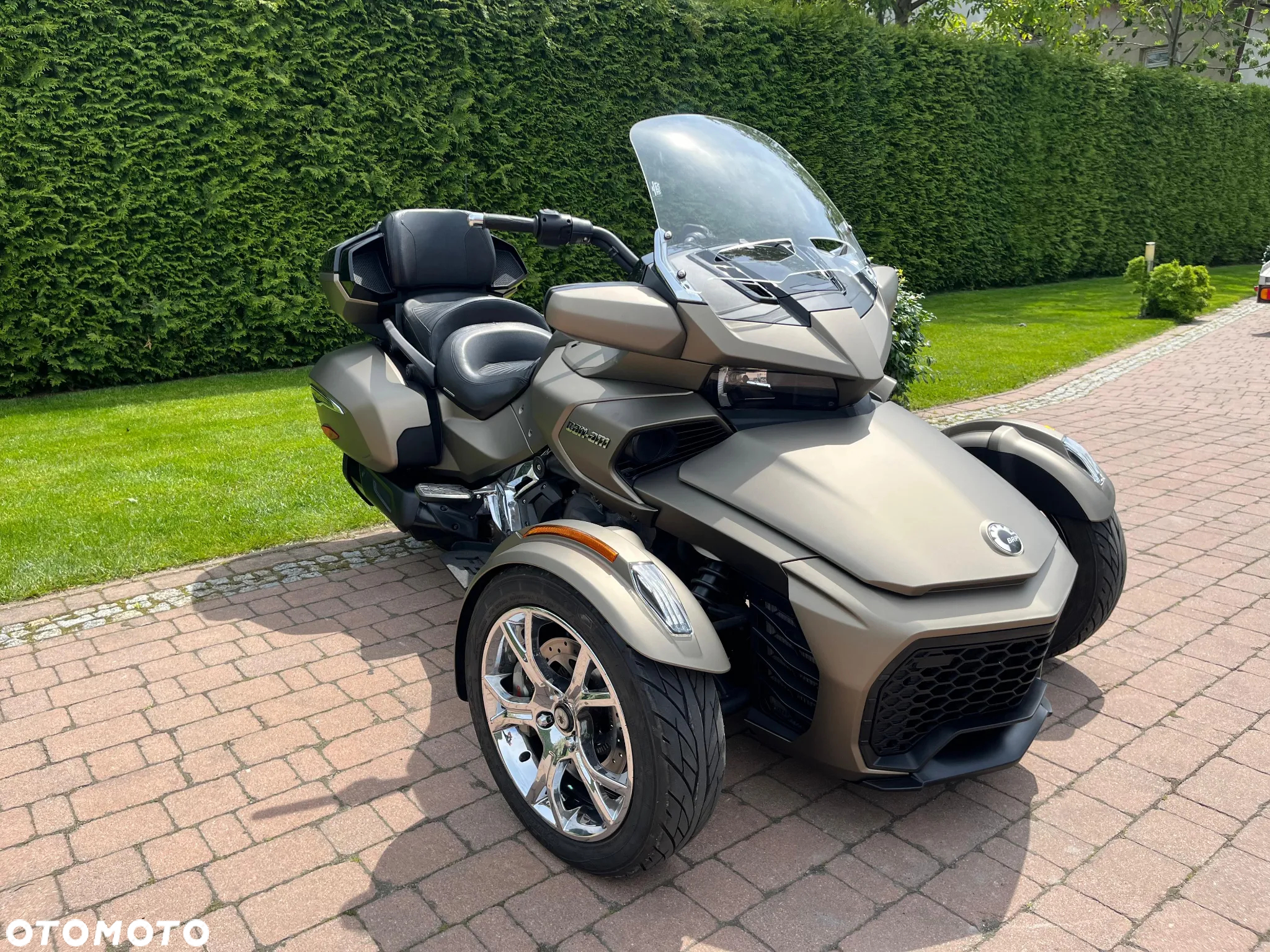 Can-Am Spyder - 2