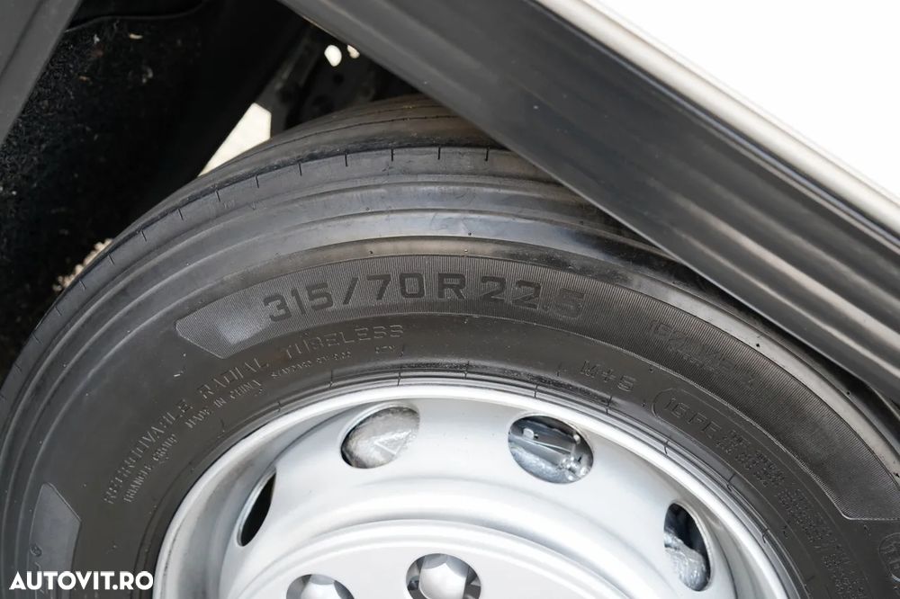 Mercedes-Benz ACTROS 2542 / 6X2 / FRIGIDER / SOLO / UNITATE THERMO KING T-1000R / RIDICARE / DIRECȚIE CU AX RIDICATIV / EURO 5 - 21