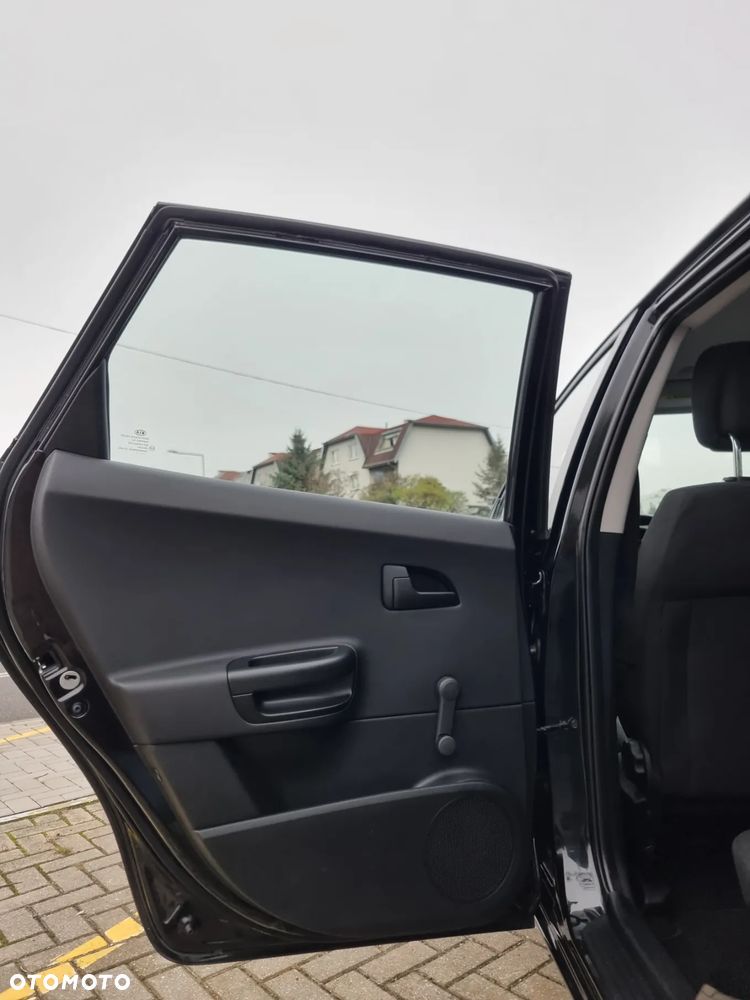 Kia Ceed 1.4 Comfort + - 16