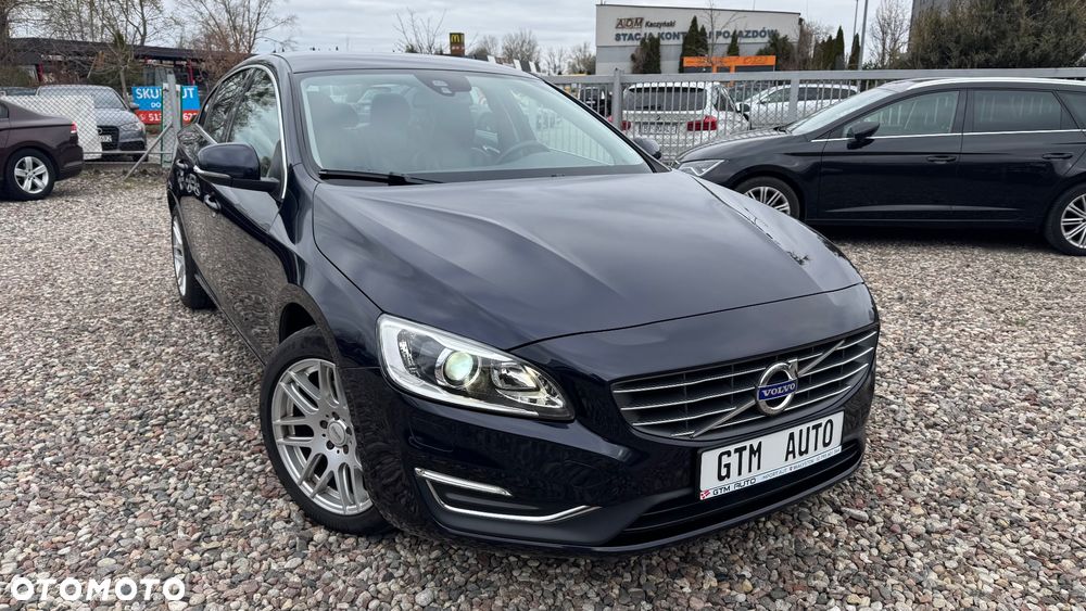 Volvo S60 D3 Geartronic Momentum - 24