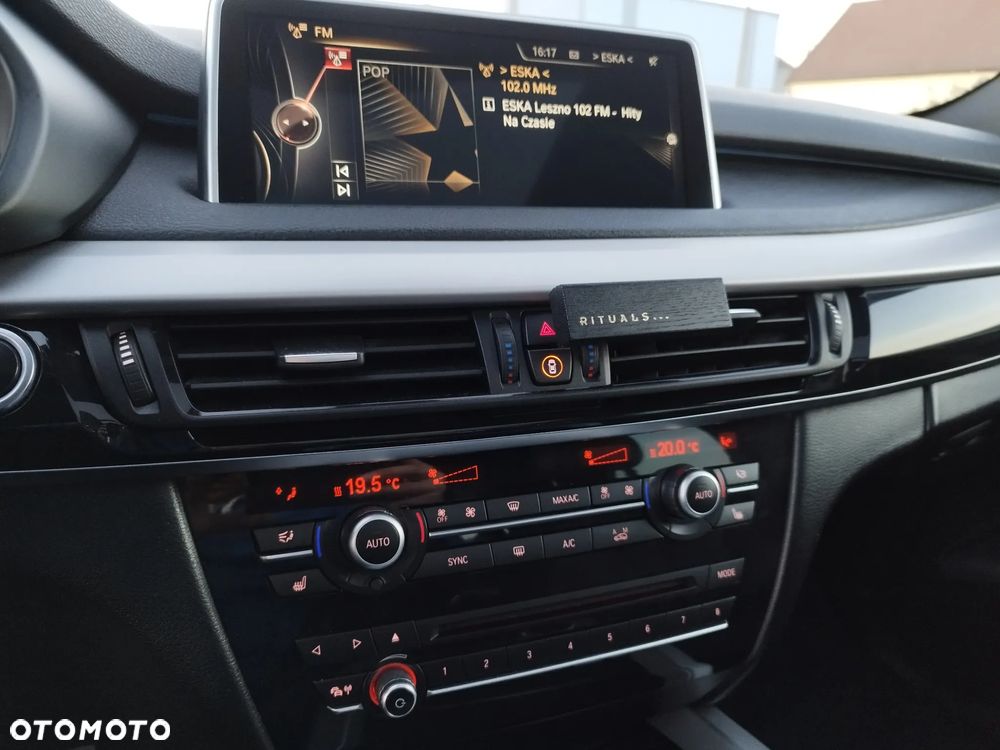 BMW X5 xDrive25d - 23