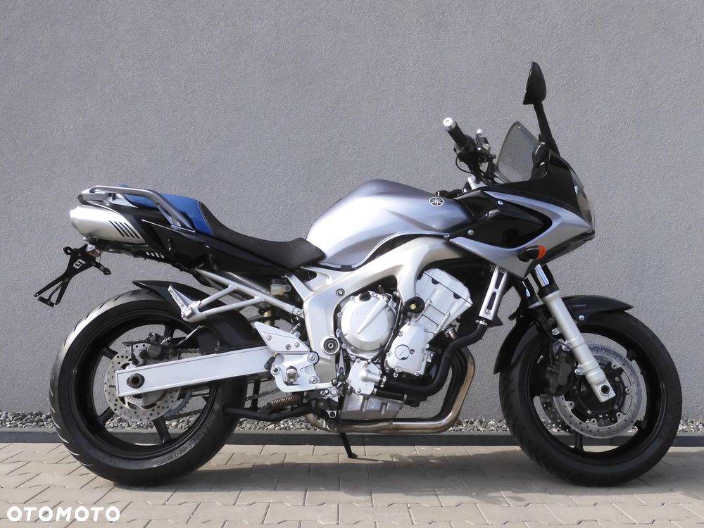 Yamaha FZ6 - 18