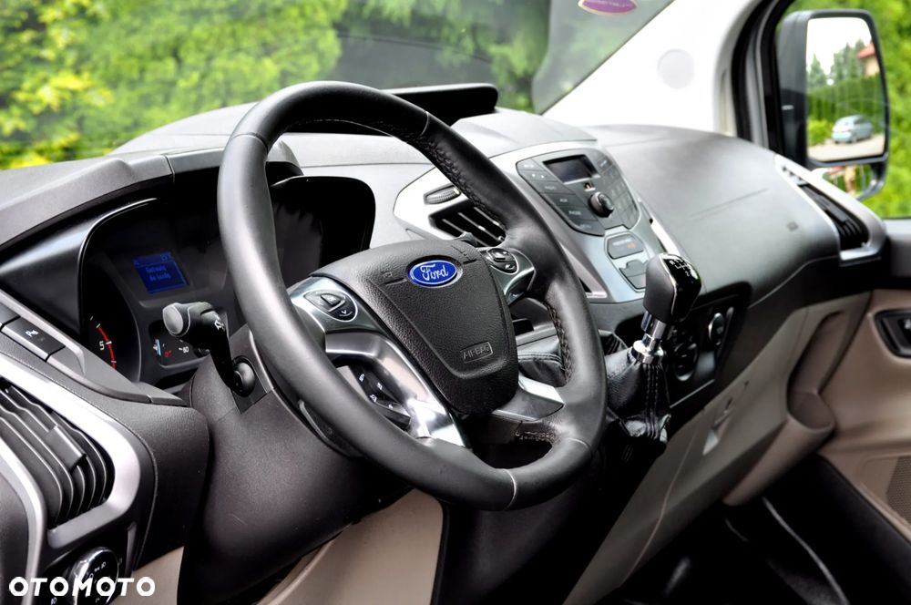 Ford Transit Custom 290 L1H1 Limited - 32