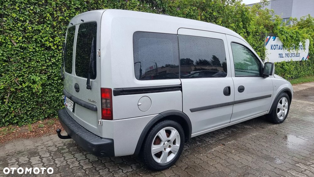 Opel Combo Tour Comfort - 28