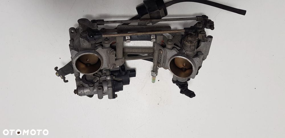 Suzuki DL 650 V-Strom 04-06 Przepustnica - 3