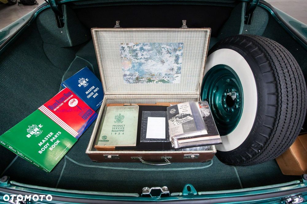 Buick Roadmaster - 39