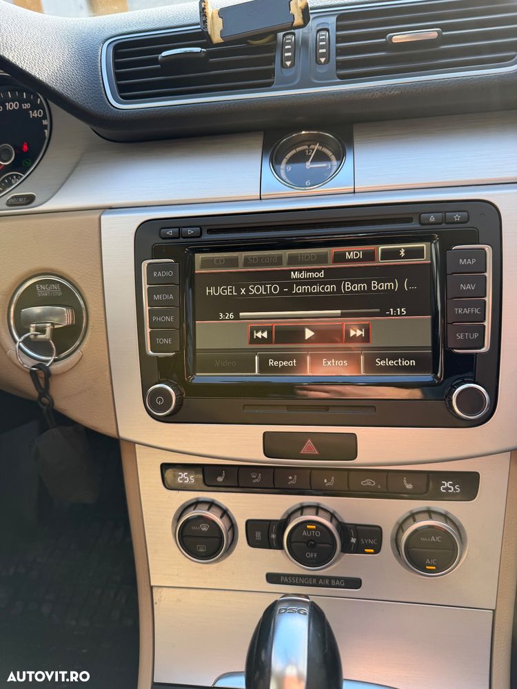 Volkswagen Passat CC - 20