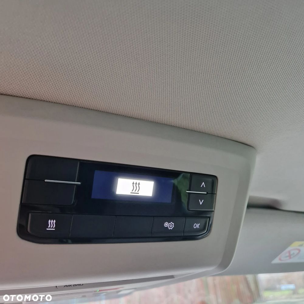 Volkswagen Multivan 2.0 TDI L1 Trendline DSG - 11