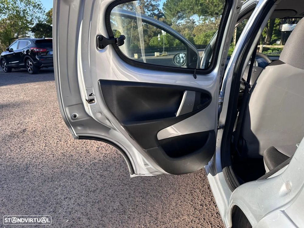 Peugeot 107 1.0 Active - 7