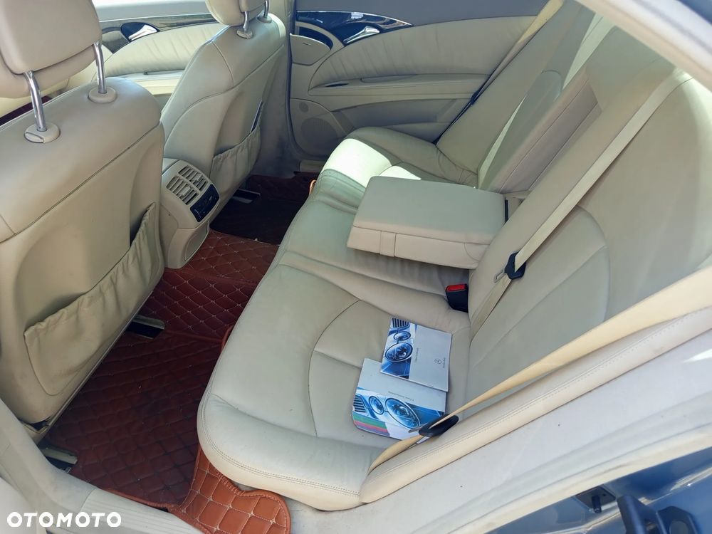 Mercedes-Benz Klasa E 320 4 Matic Avantgarde - 8