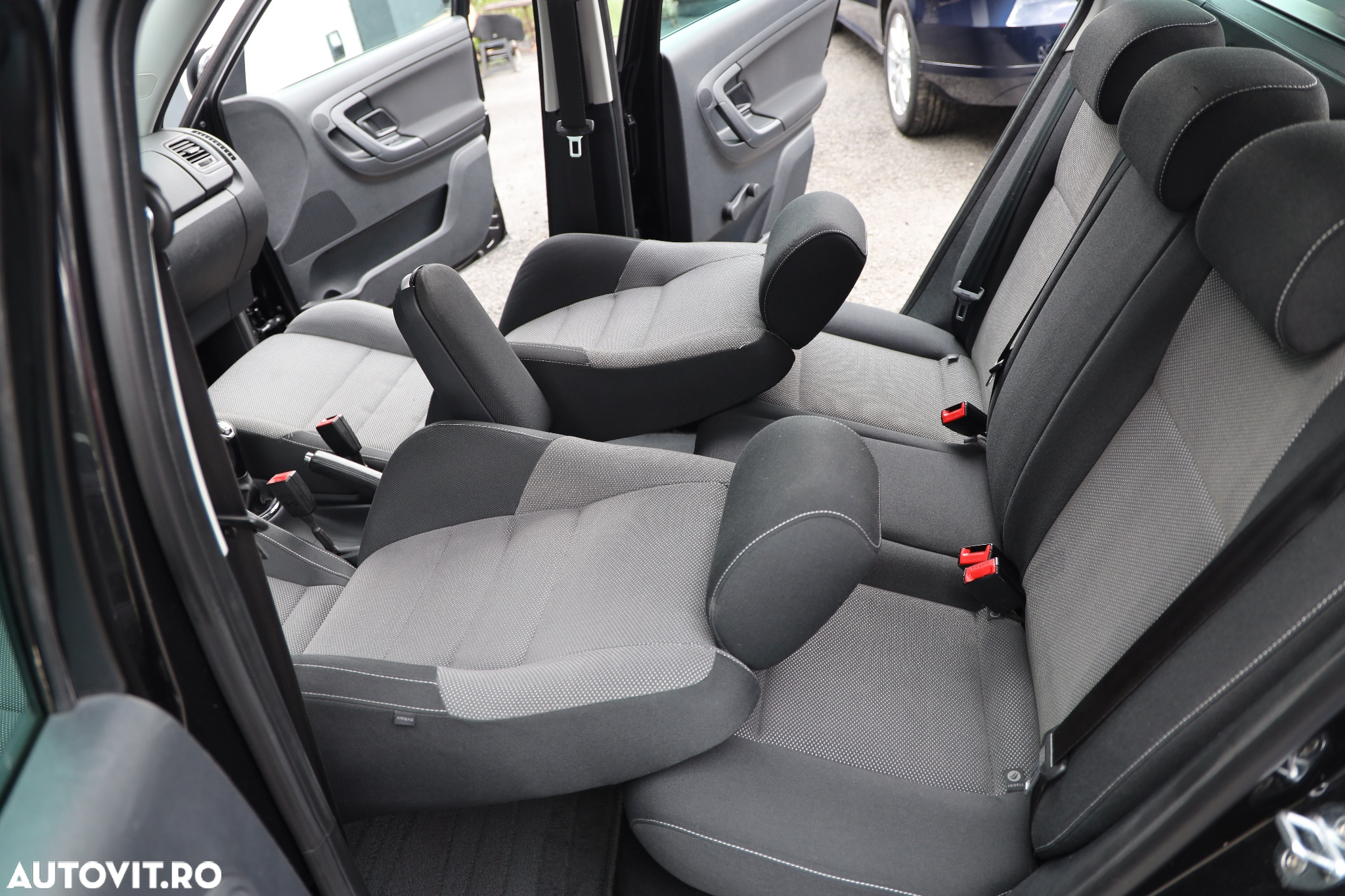 Skoda Fabia 1.2 TSI Active - 12
