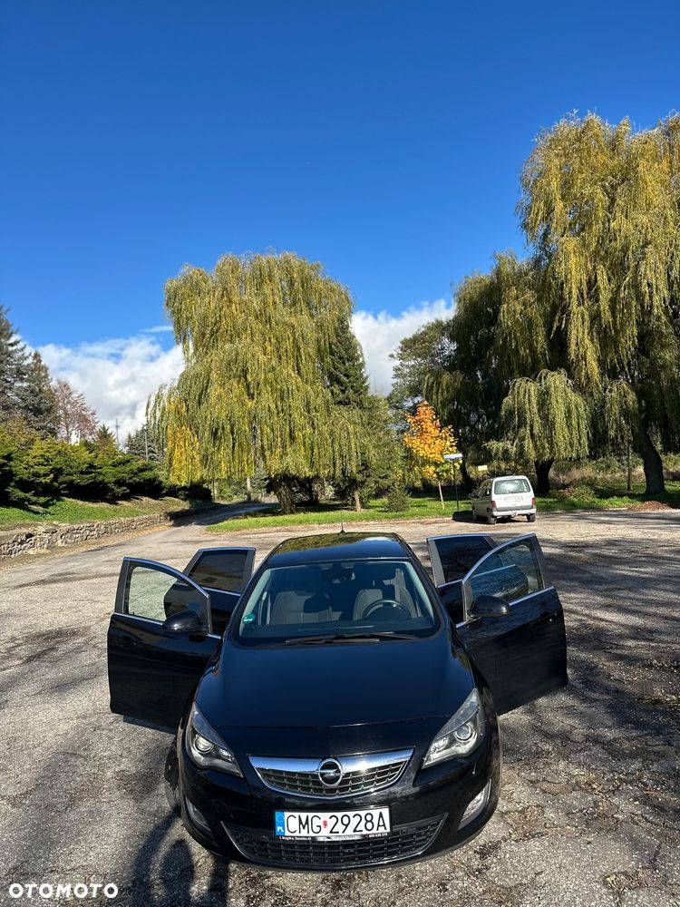 Opel Astra 1.6 Turbo Sport - 9
