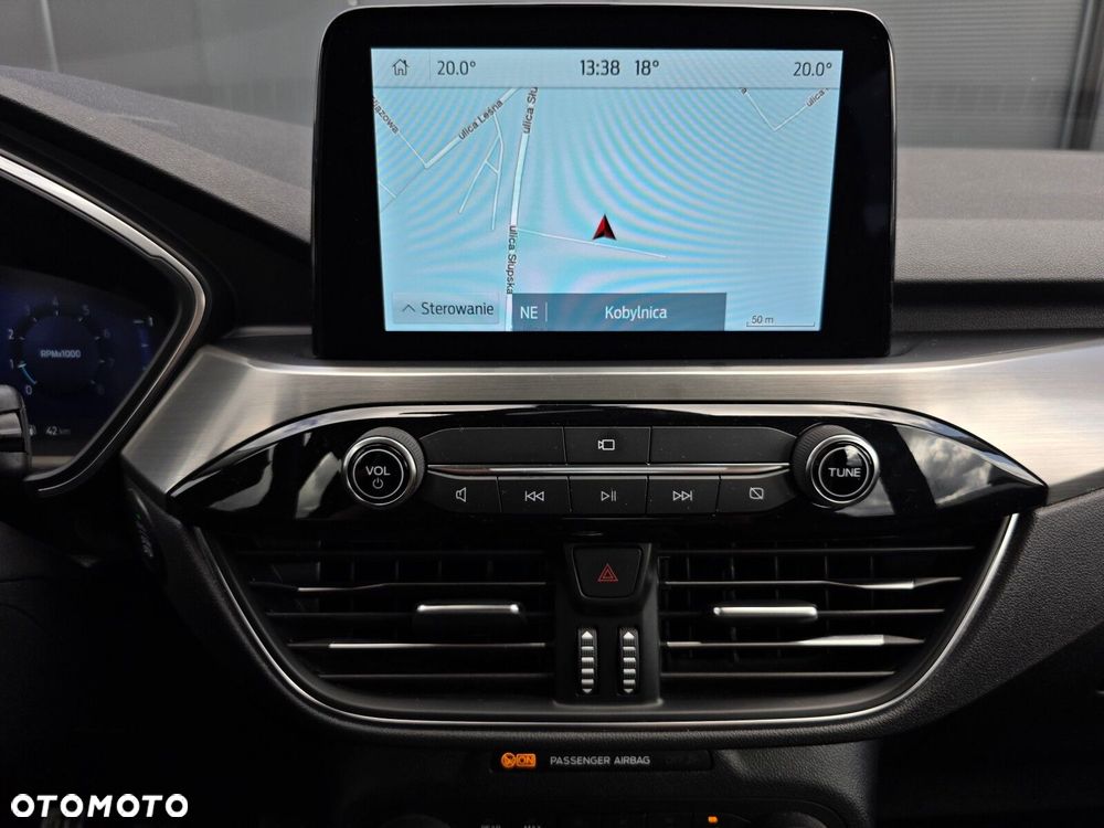Ford Kuga - 18