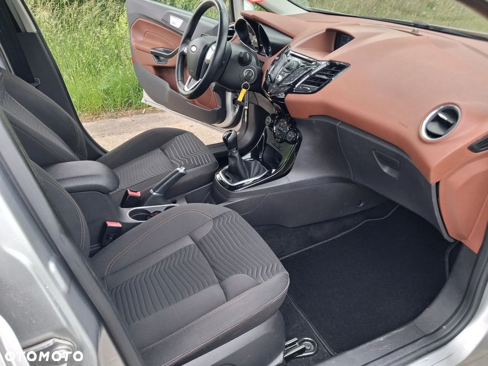 Ford Fiesta 1.5 TDCi SYNC Edition - 15