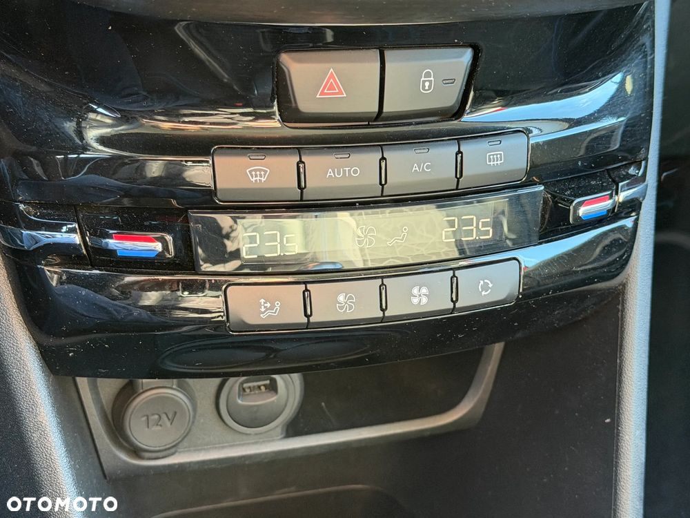 Peugeot 2008 PureTech 130 Stop&Start Allure - 29