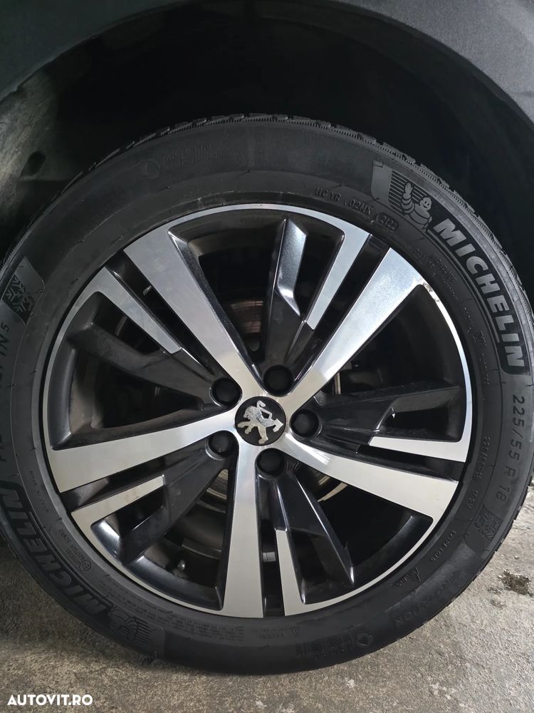 Peugeot 3008 1.5 BlueHDI S&S EAT8 Allure - 9