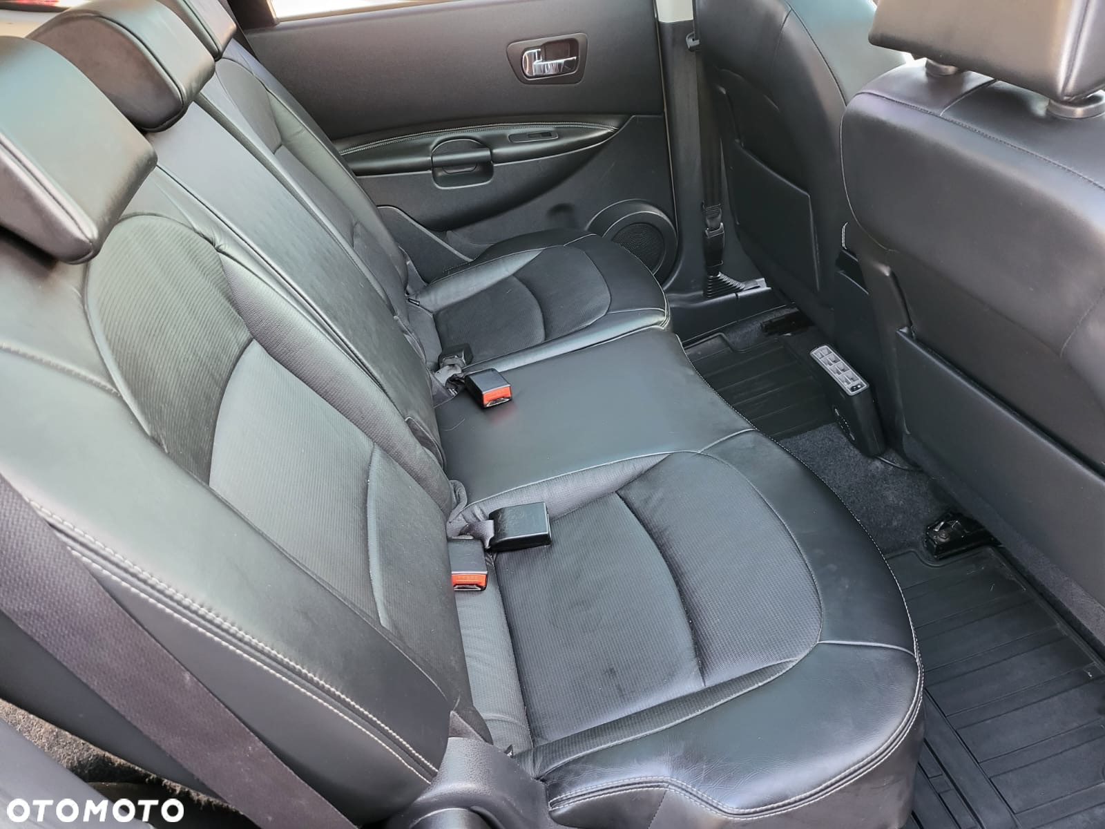 Nissan Qashqai+2 2.0 dCi 4x4 Tekna Premium - 28