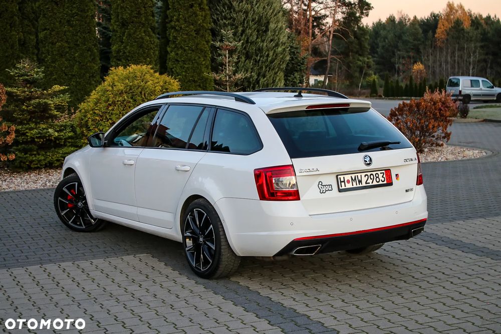 Skoda Octavia 2.0 TDI DSG RS - 15