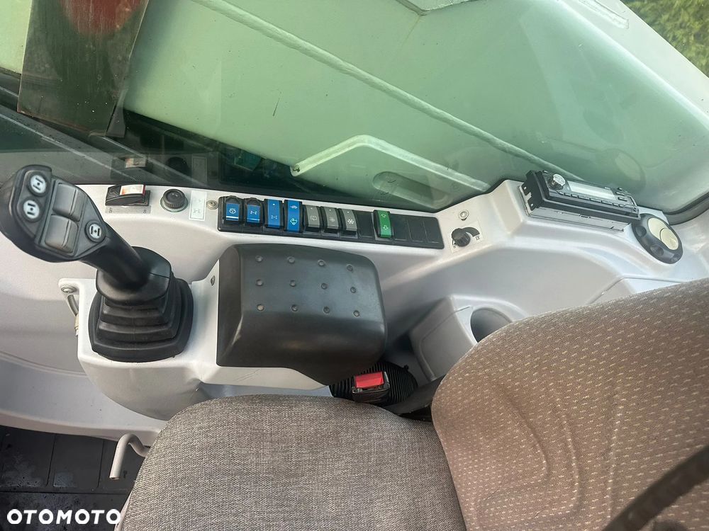 Claas Scorpion 7045 Plus - 11