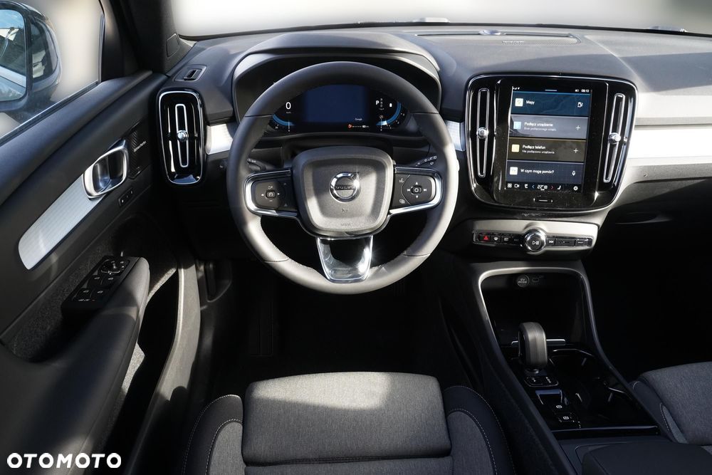 Volvo XC 40 B3 Plus Dark - 19