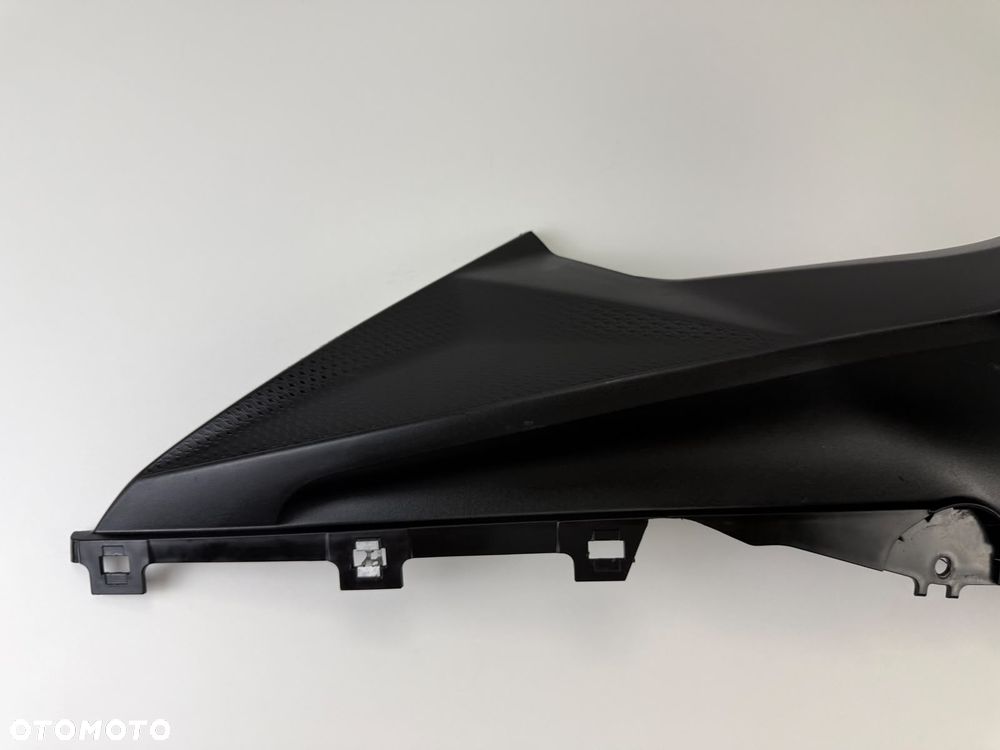 Prawe boczne górne wypełnienie BMW S1000RR K67 2019+ - 3
