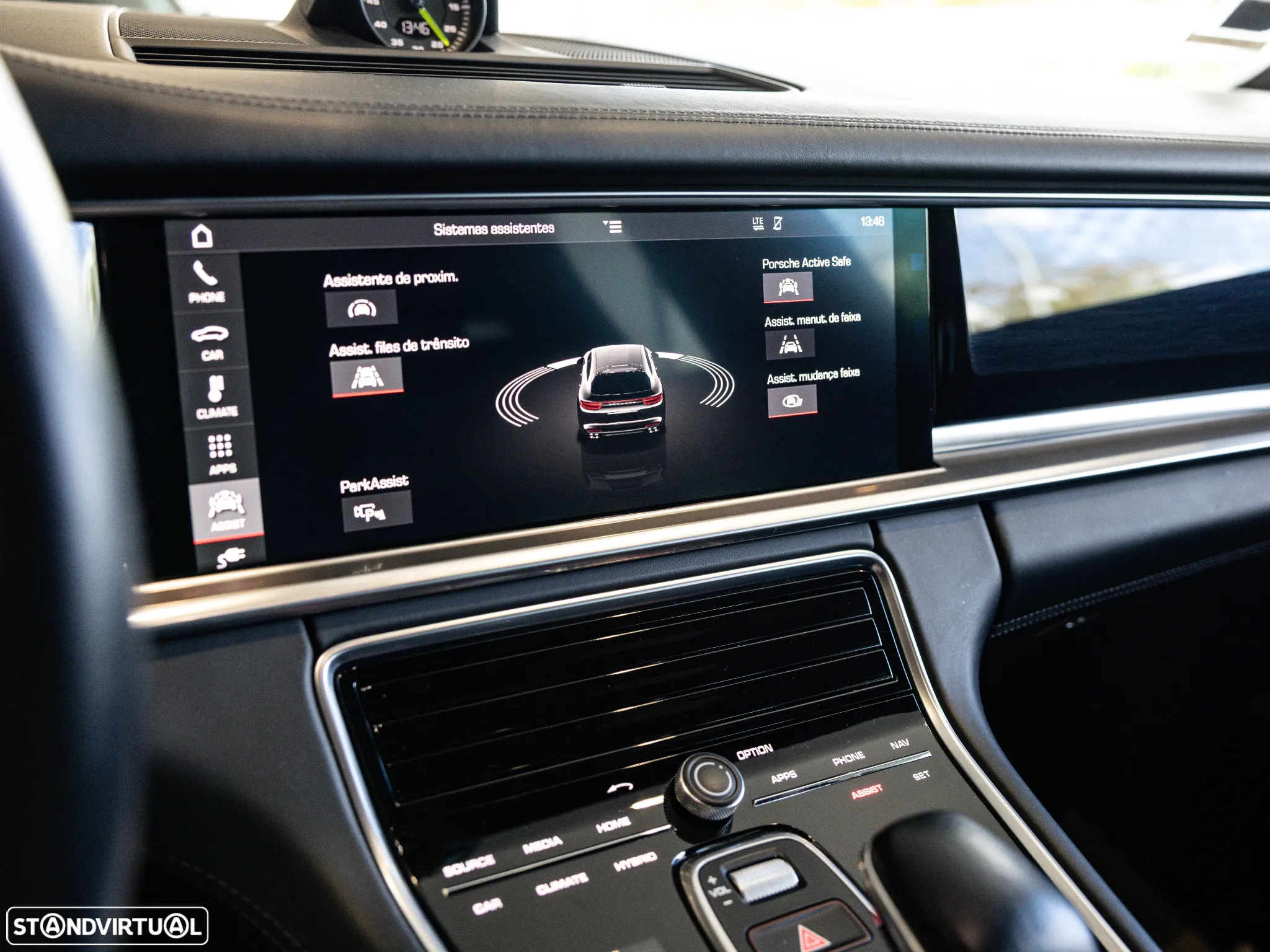 Porsche Panamera Sport Turismo 4 E-Hybrid - 35