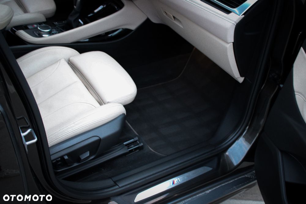 BMW X2 - 8