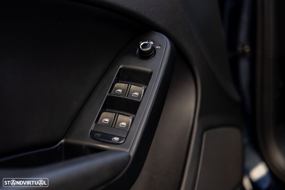 Audi A4 Avant 2.0 TDI - 29