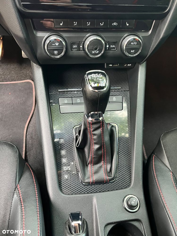 Skoda Octavia 2.0 TSI (Green tec) DSG RS - 16