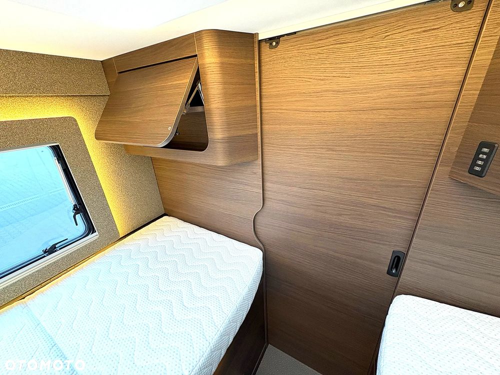 Adria Supersonic 780 SL - 25