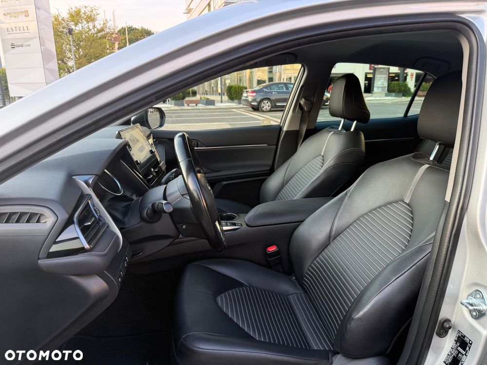 Toyota Camry 2.5 Hybrid Prestige CVT - 7