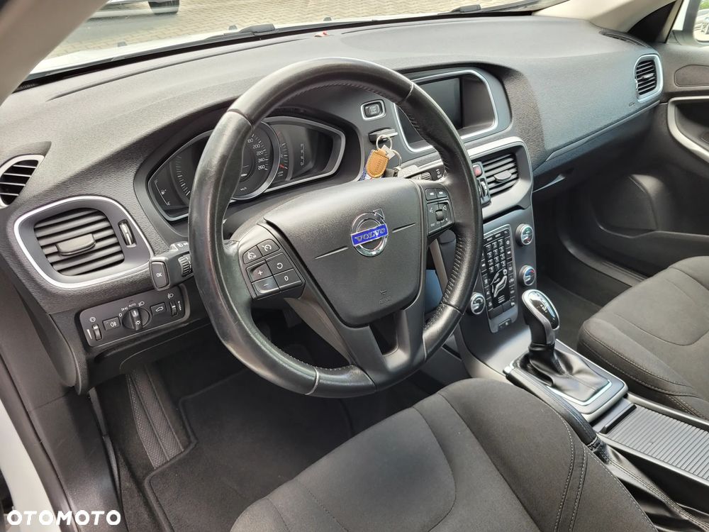 Volvo V40 - 17