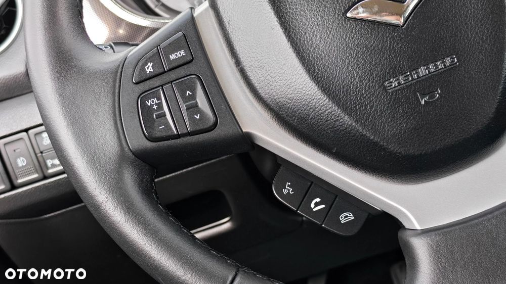 Suzuki Vitara 1.4 Boosterjet Allgrip Comfort+ - 35