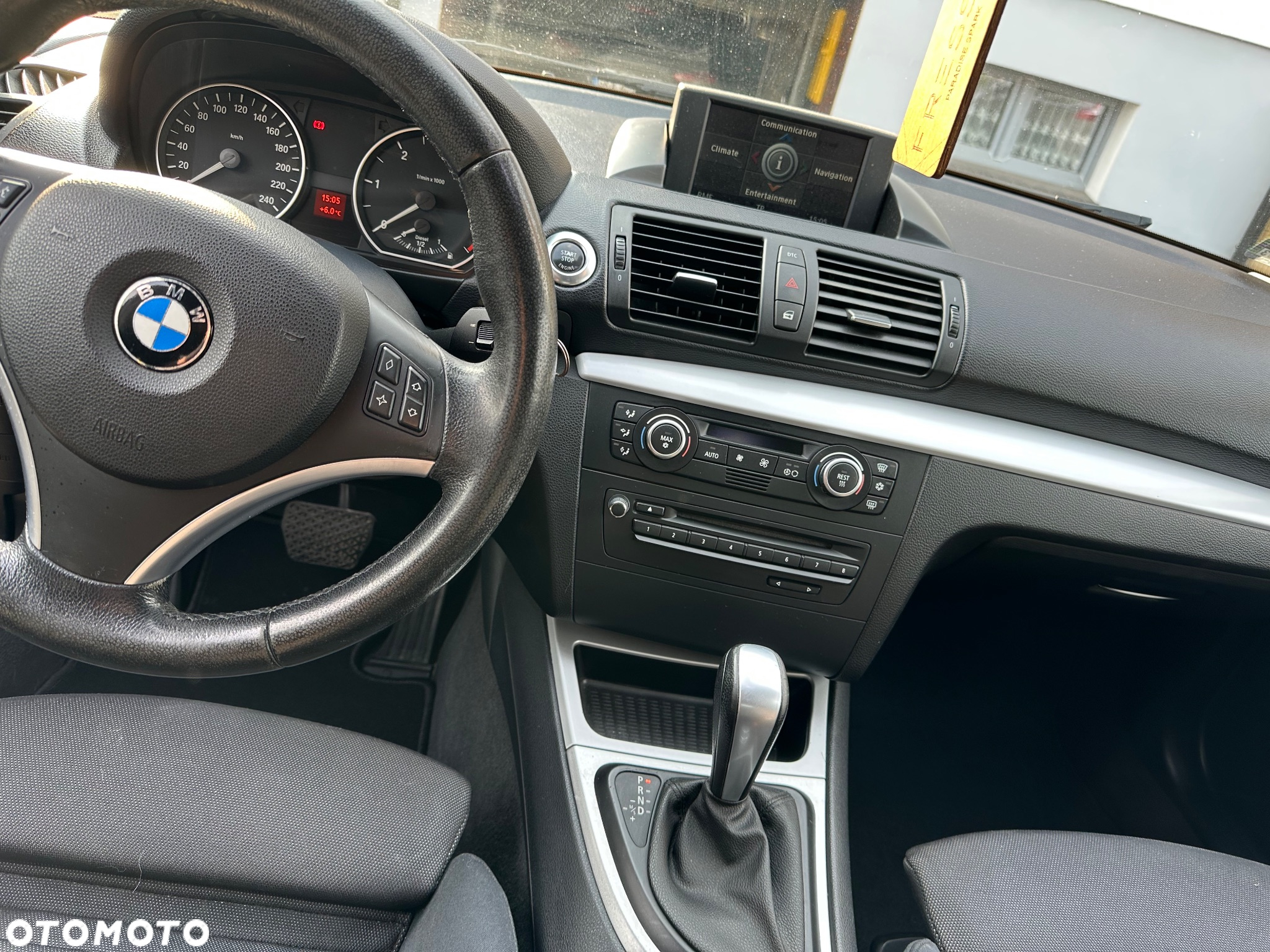 BMW Seria 1 118d - 4