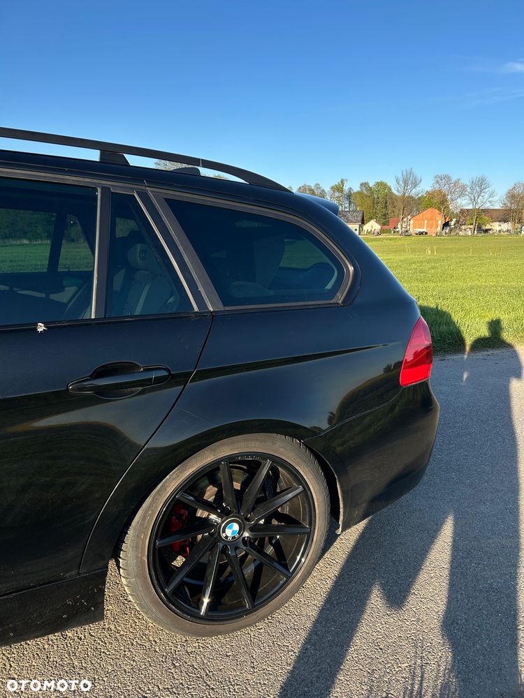BMW Seria 3 318d DPF Edition Sport - 13