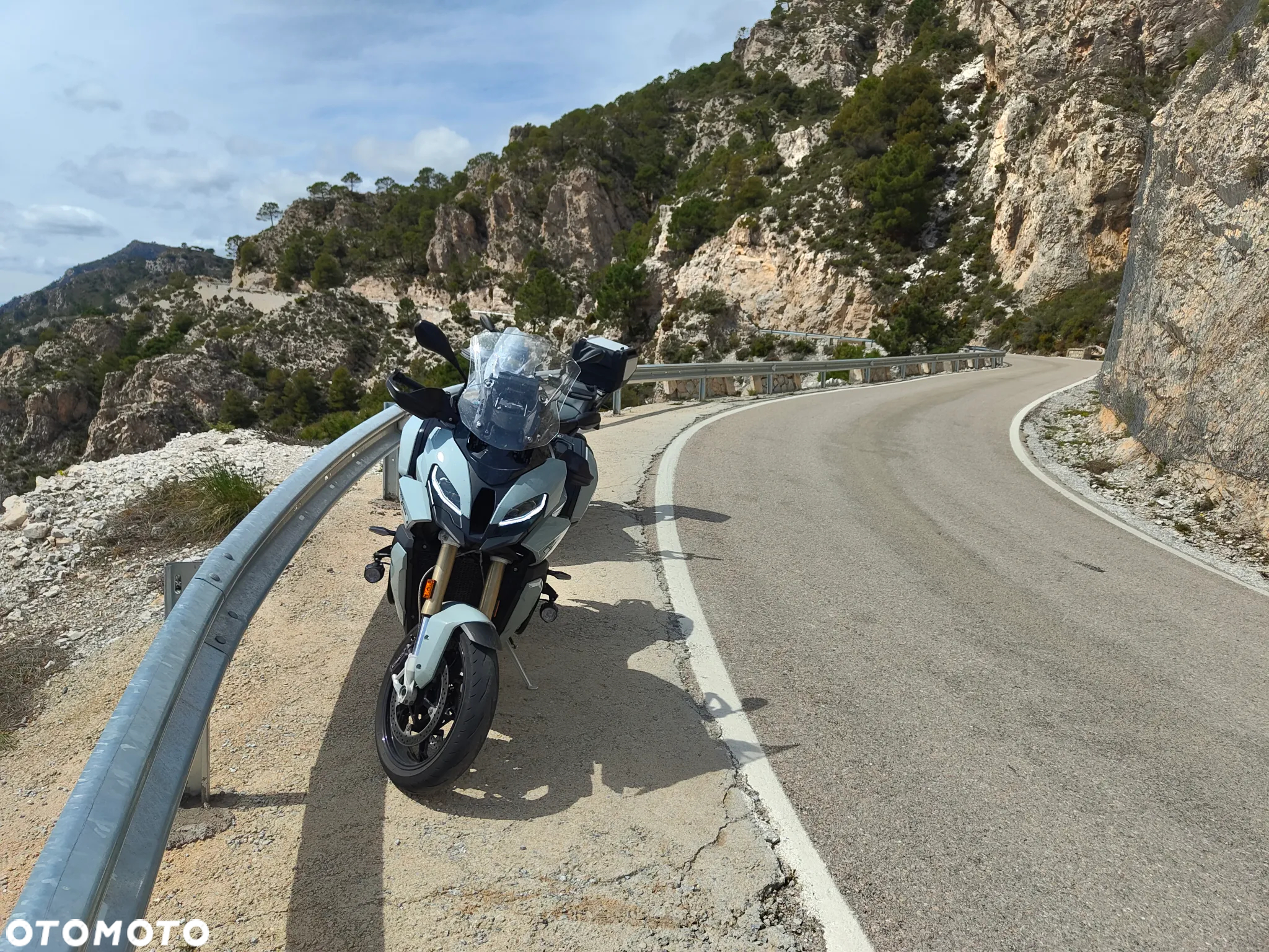 BMW XR - 19