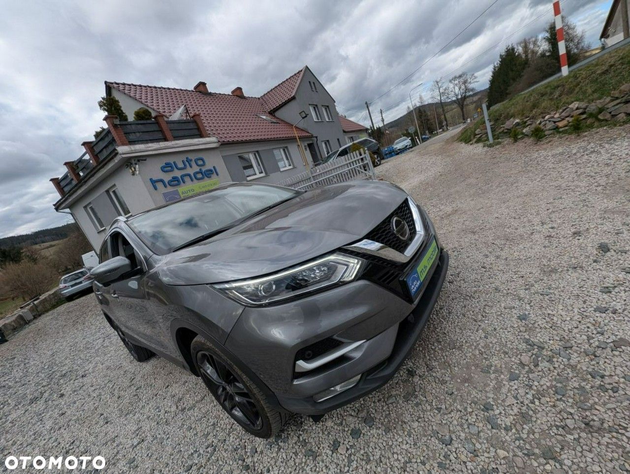 Nissan Qashqai - 1