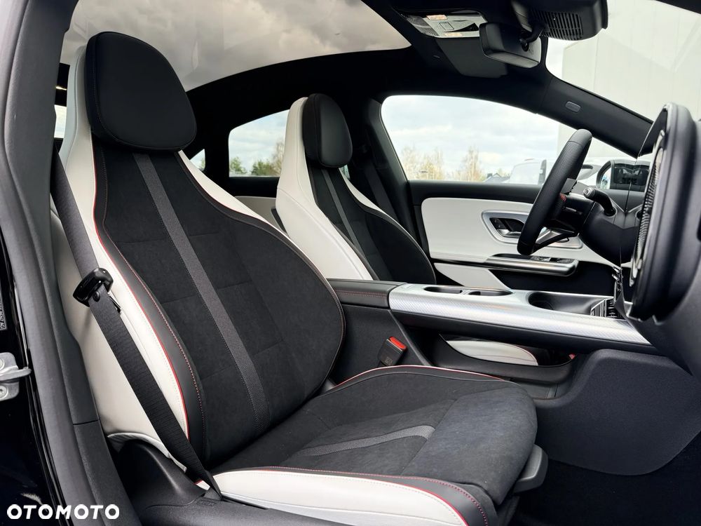 Mercedes-Benz CLA - 31