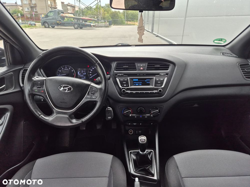 Hyundai i20 1.2 GO - 11