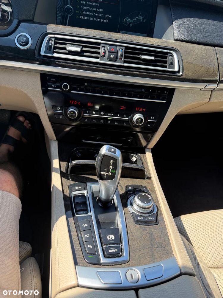 BMW Seria 7 740d xDrive - 19