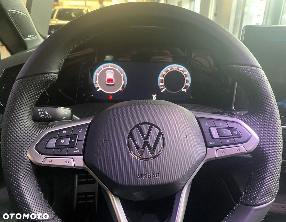 Volkswagen Golf - 12