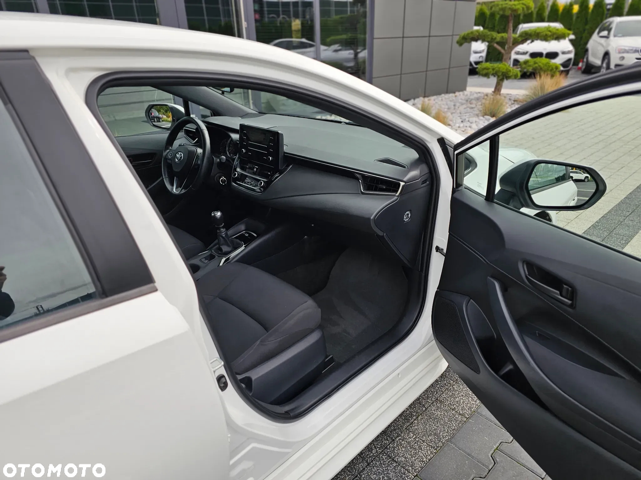 Toyota Corolla 1.2 T Comfort - 31