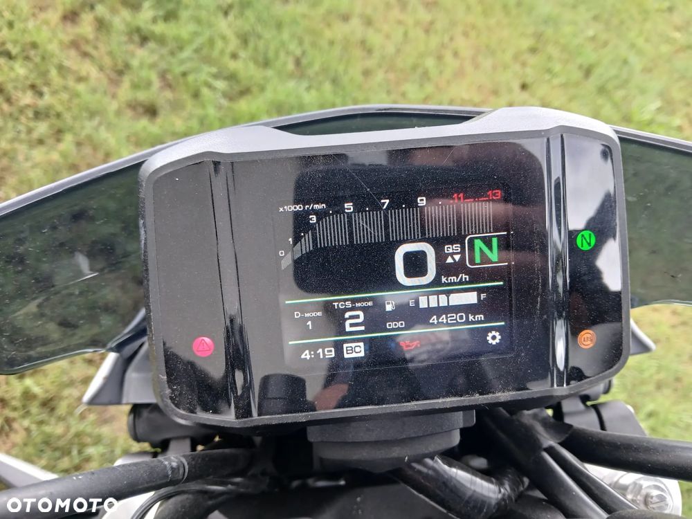 Yamaha MT - 5