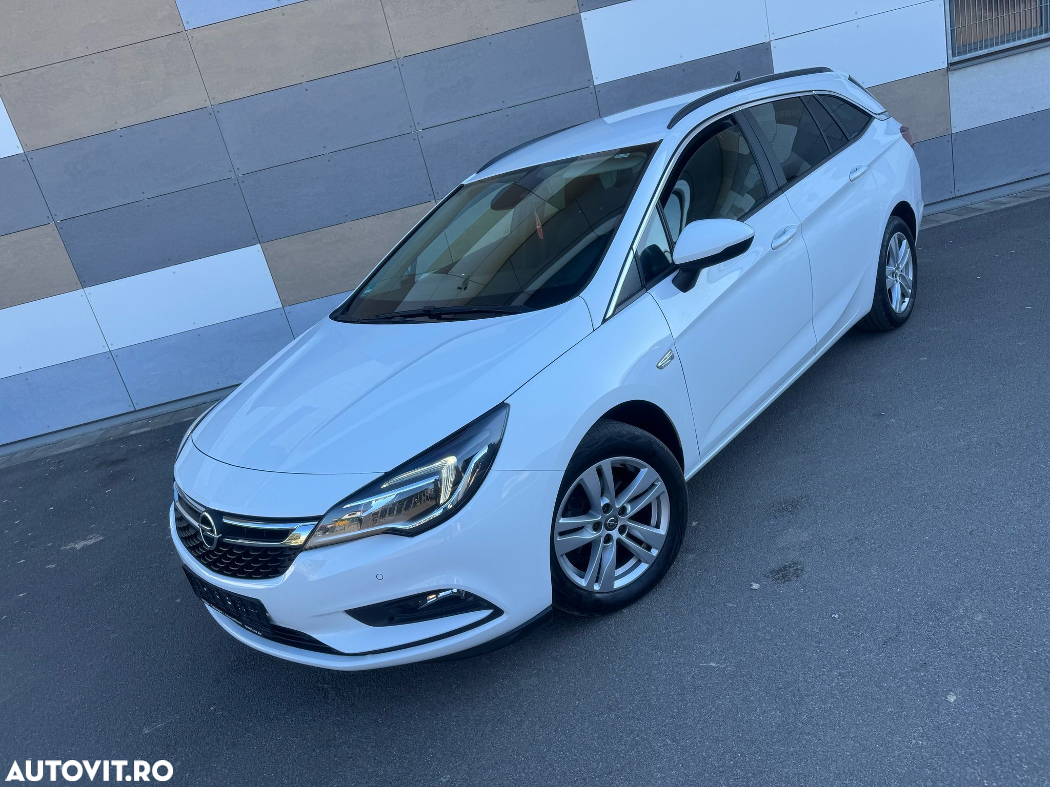 Opel Astra 1.6 CDTI ECOTEC Innovation - 3