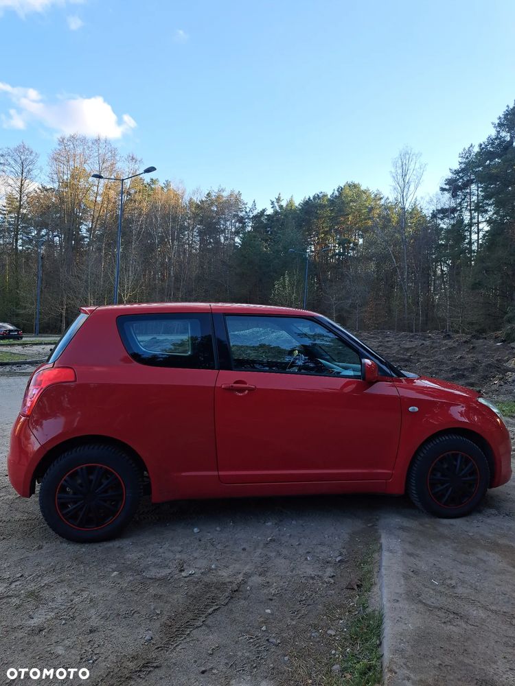 Suzuki Swift - 6