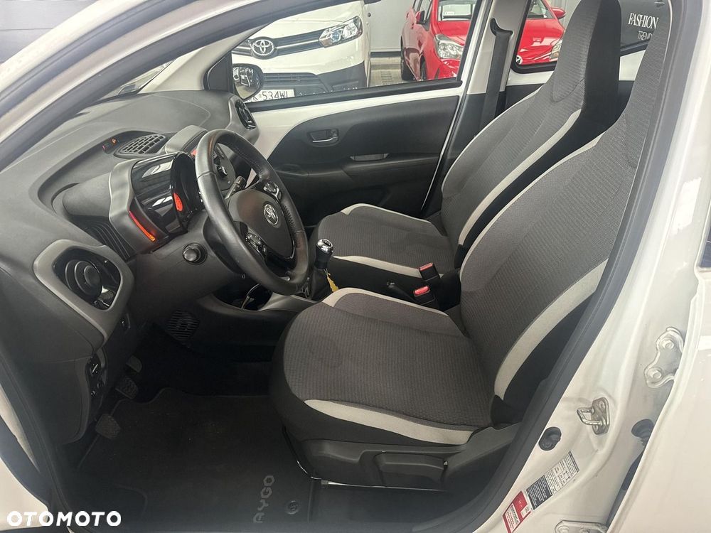 Toyota Aygo - 16
