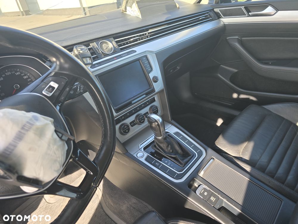 Volkswagen Passat 1.4 TSI BMT ACT Comfortline DSG - 12