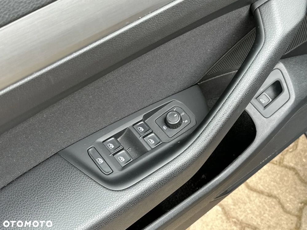 Volkswagen Passat 1.5 TSI EVO Essence DSG - 10