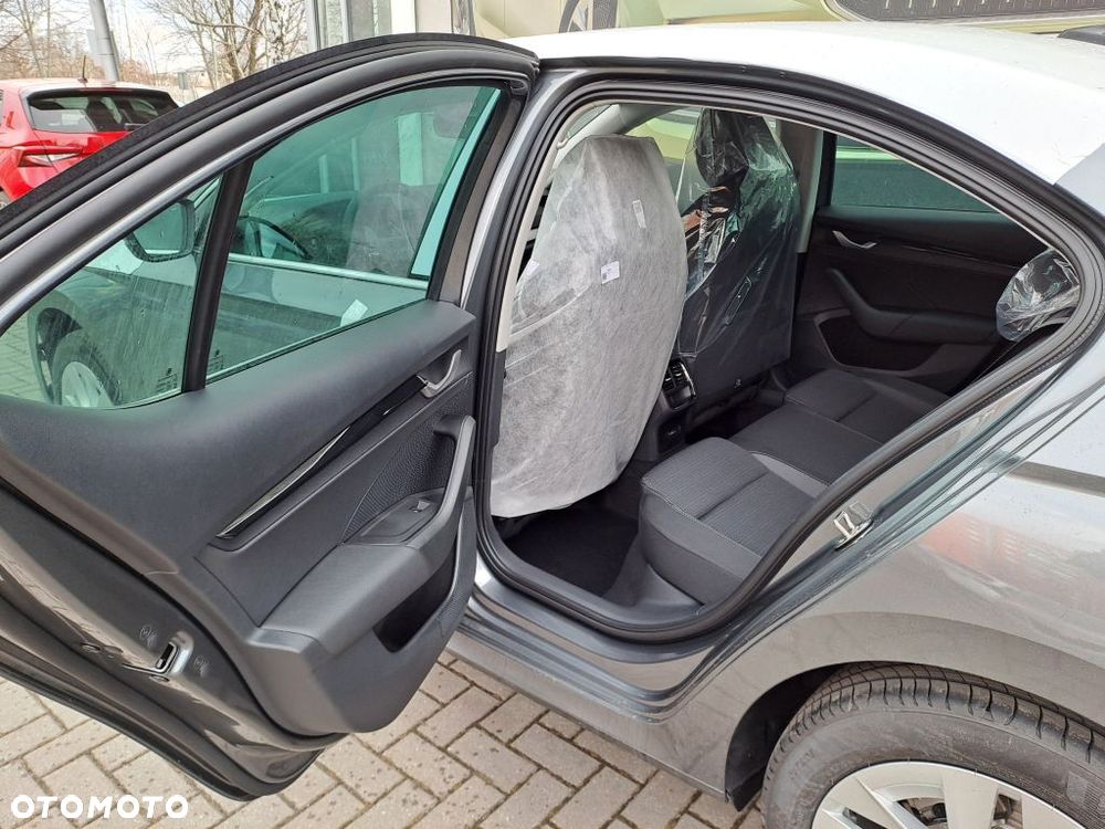 Skoda Octavia 1.5 TSI Edition 130 Selection - 6