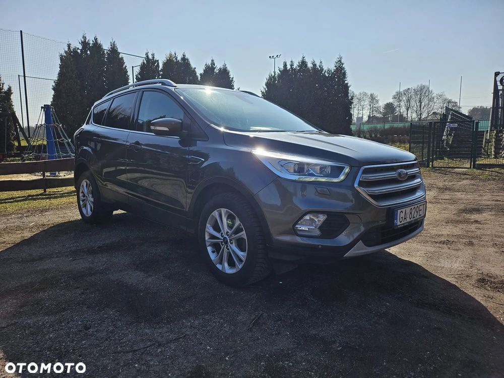 Ford Kuga - 1